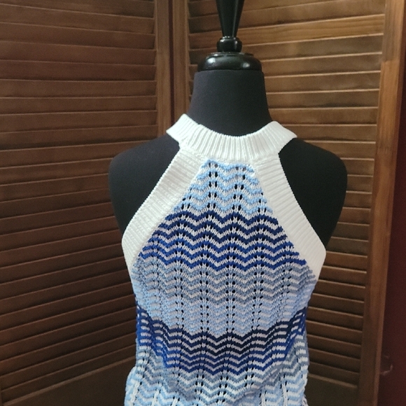 LOFT Blue and White Chevron Tank Top - Picture 5 of 7